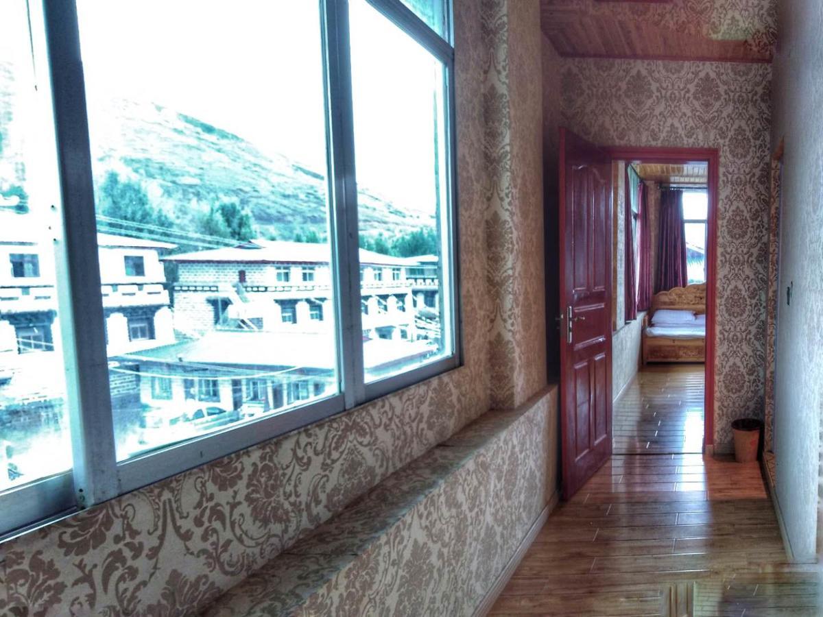 Zishuo Zihua Guest House Daocheng Dış mekan fotoğraf