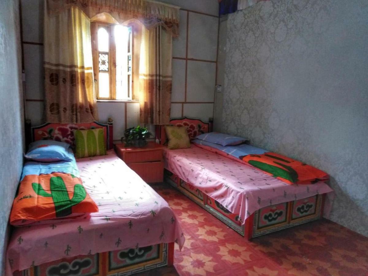 Zishuo Zihua Guest House Daocheng Dış mekan fotoğraf